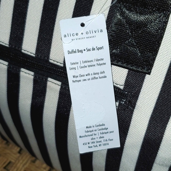 NWT Alice + Olivia Duffle Bag - Picture 4 of 14